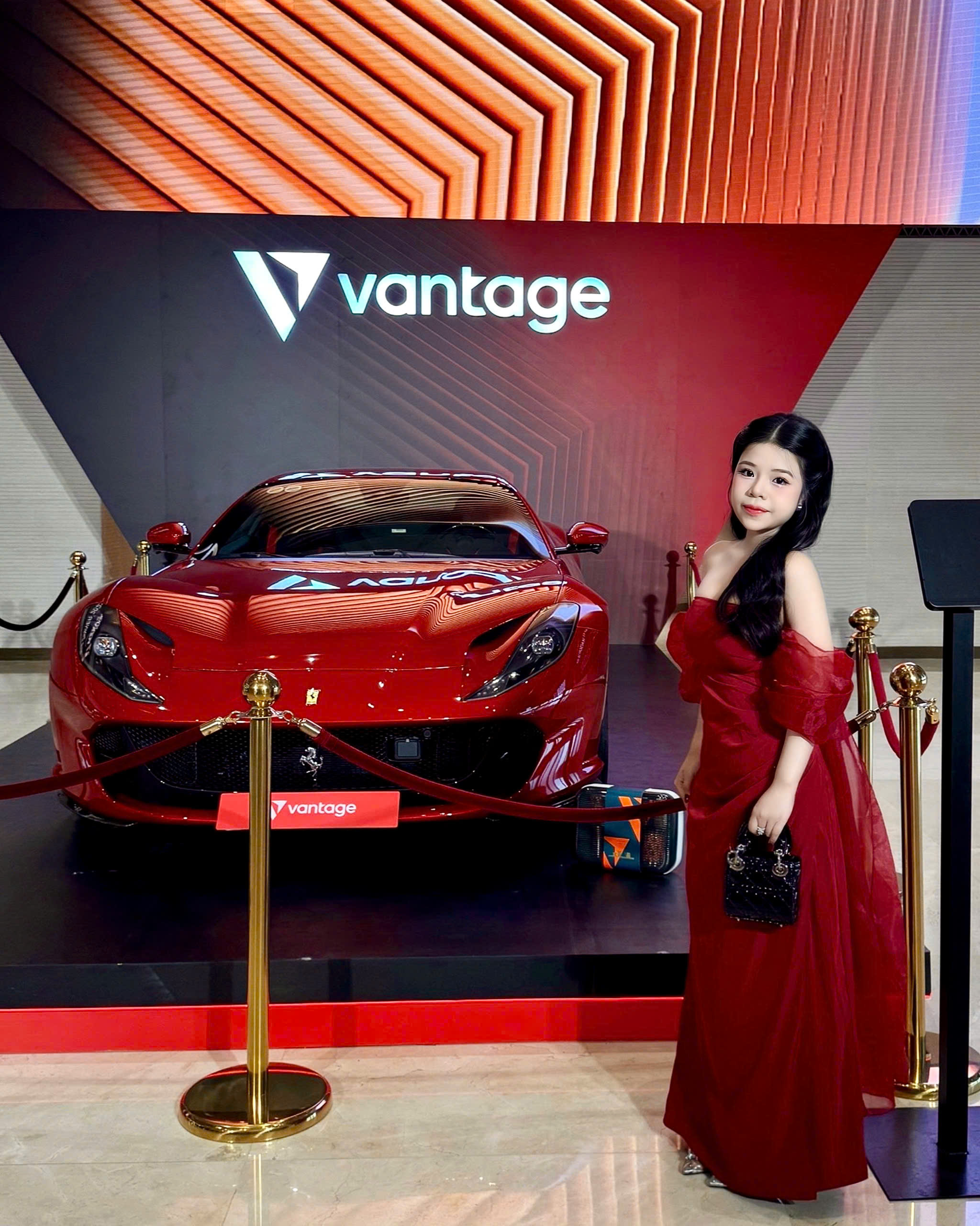 Lina tại sự kiện Vantage x Ferrari